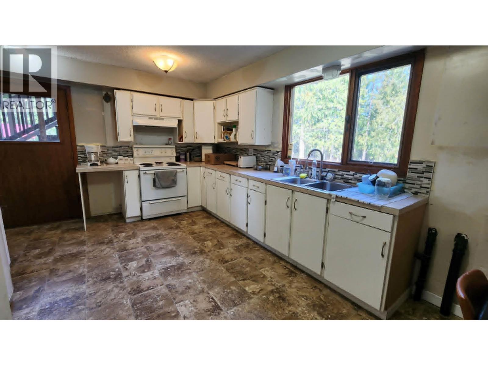 63 Begbie Road, Cherryville