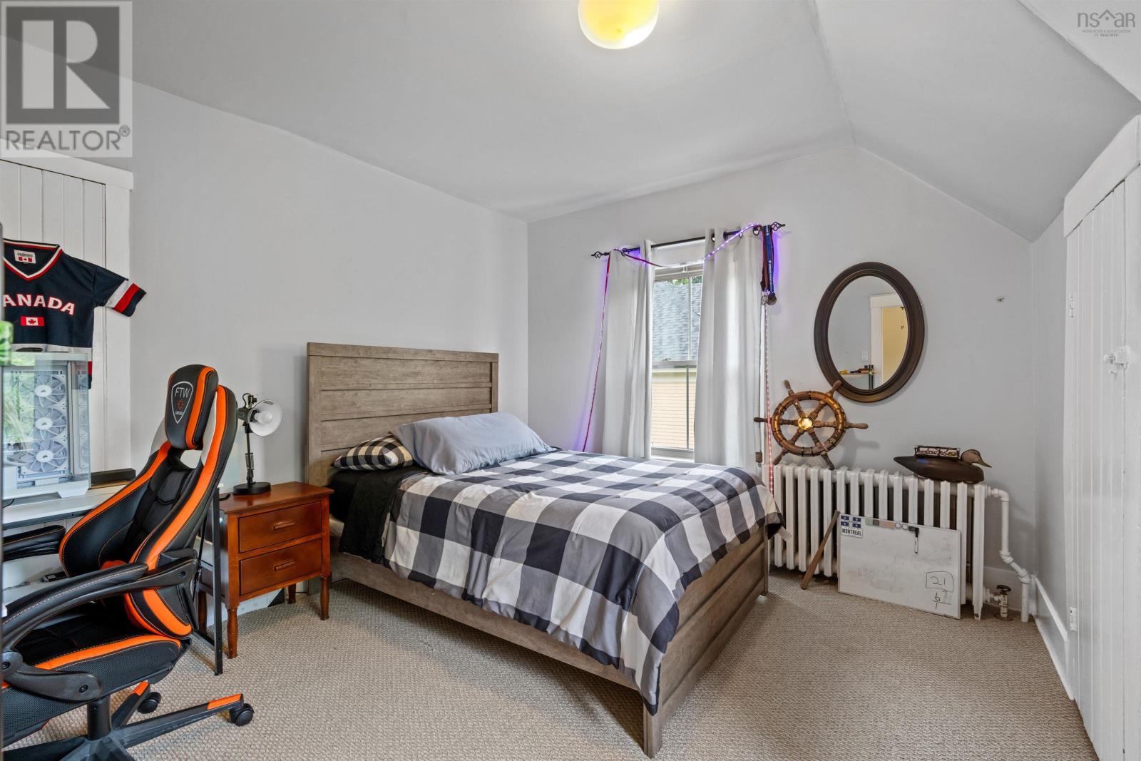 Property 34 of 49 of 153 Pleasant Street