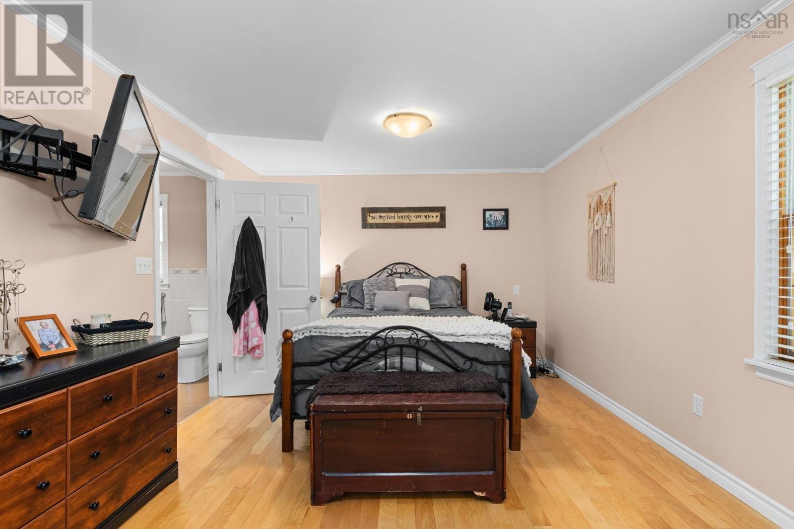 Property 14 of 33 of 902 Highway 3