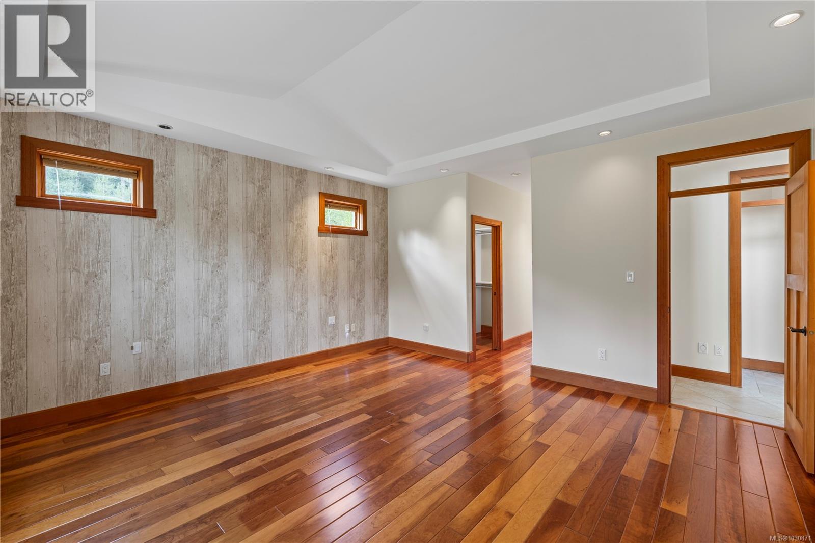 1100 Matuka Dr - 35