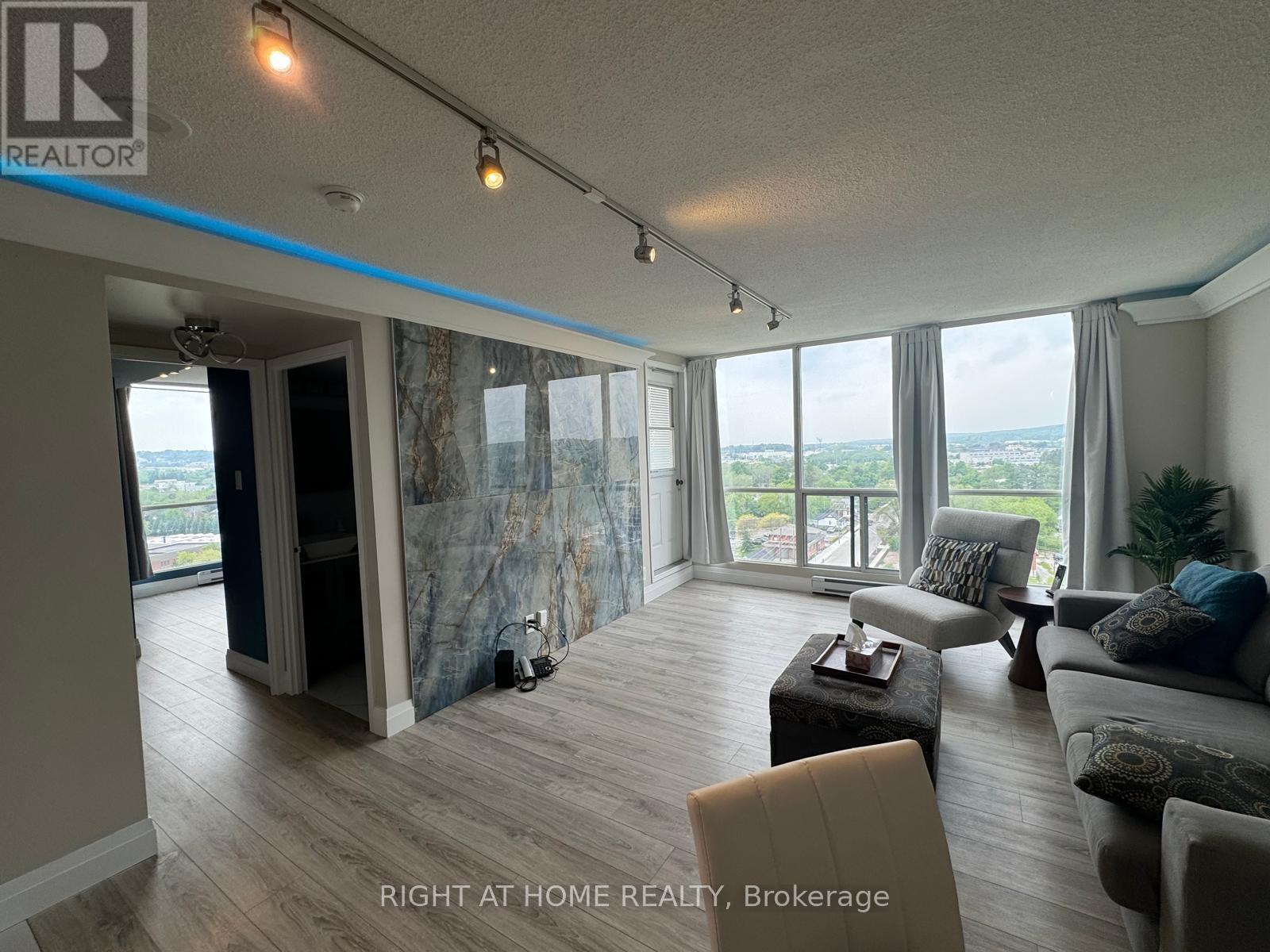 1208 - 65 ELLEN STREET