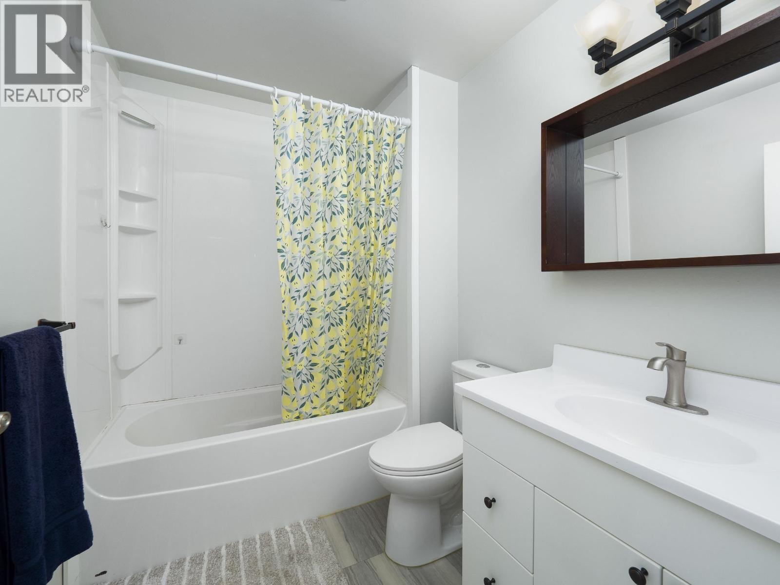 #131 101 N TABOR BOULEVARD - 16