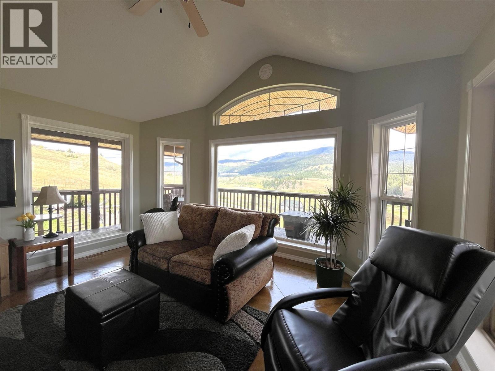 4425 Strawberry Heights Road, Kamloops
