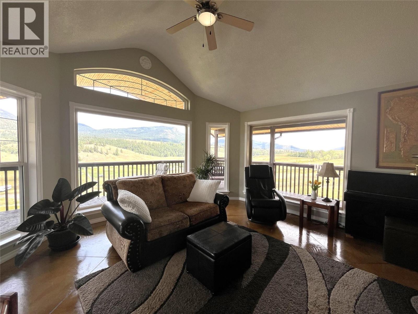 4425 Strawberry Heights Road, Kamloops