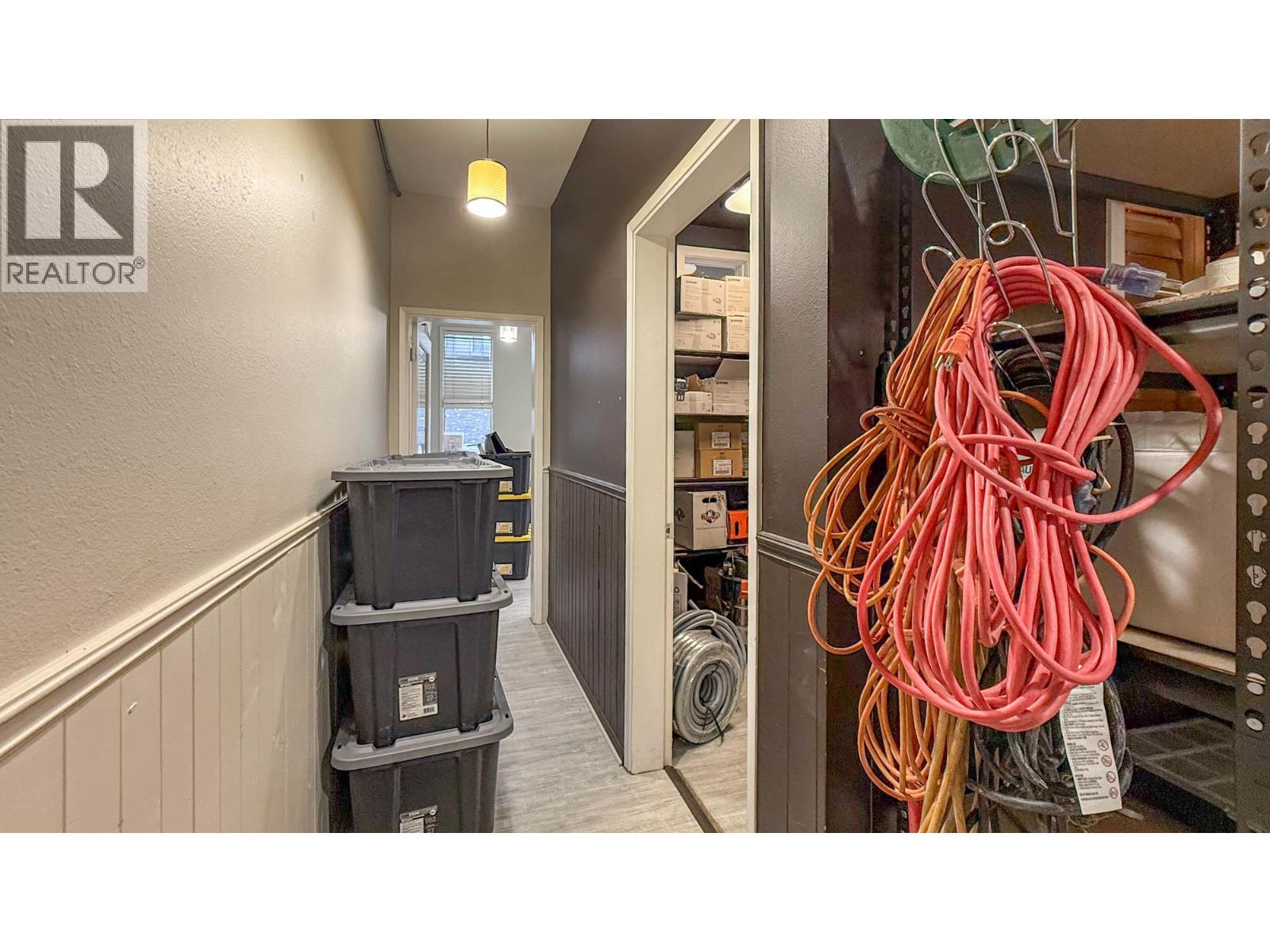 201 170 Rutland Road North, Kelowna