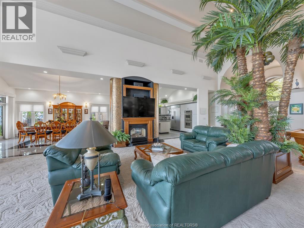 1702 CAILLE AVENUE - 18