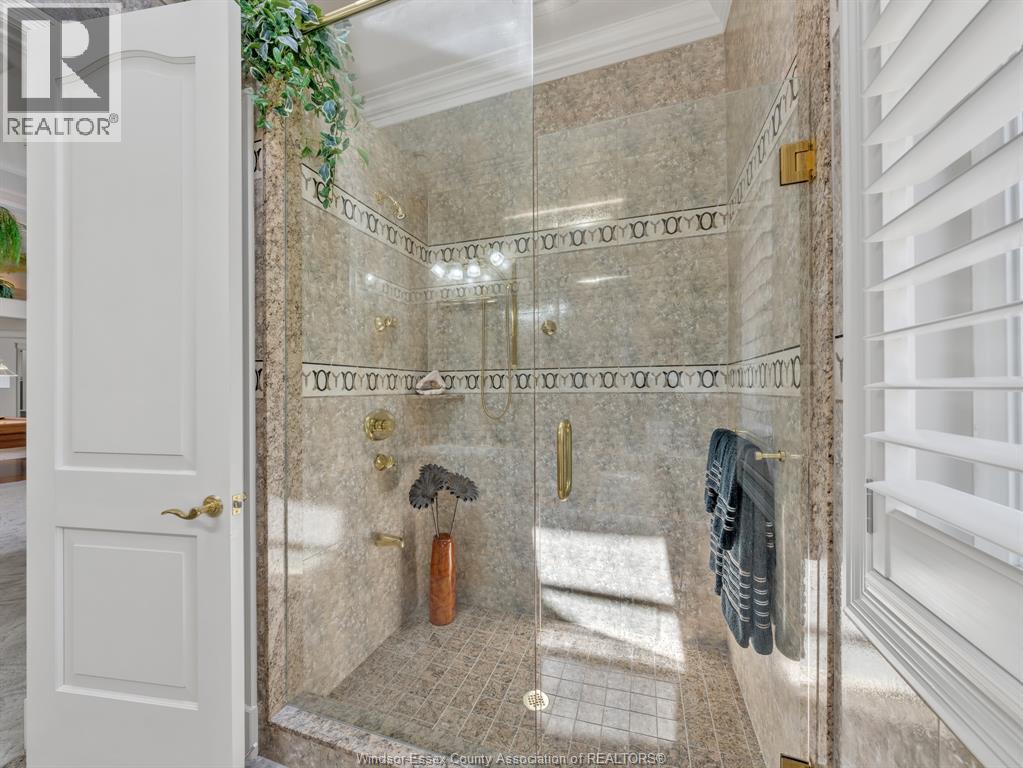 1702 CAILLE AVENUE - 24