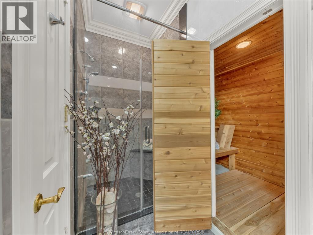 1702 CAILLE AVENUE - 34