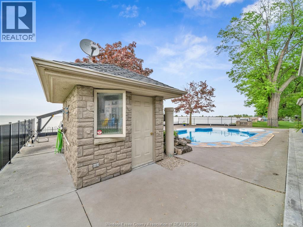 1702 CAILLE AVENUE - 41