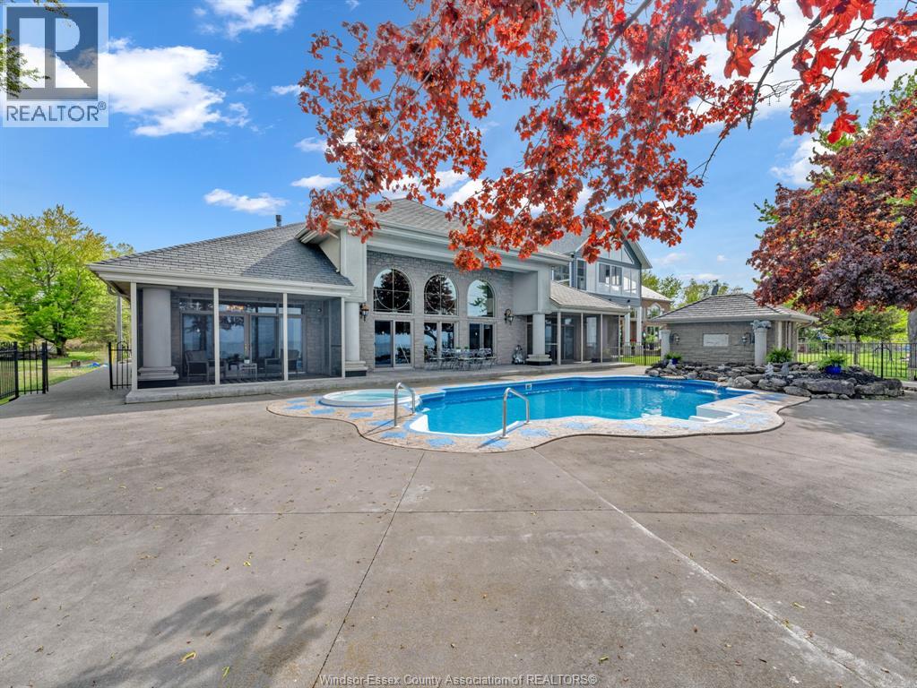 1702 CAILLE AVENUE - 44