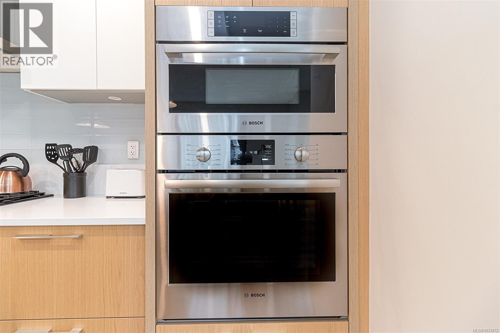 #308 9861 THIRD ST - 16