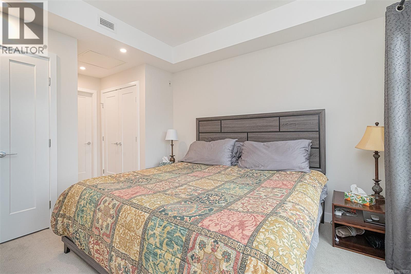 #308 9861 THIRD ST - 18