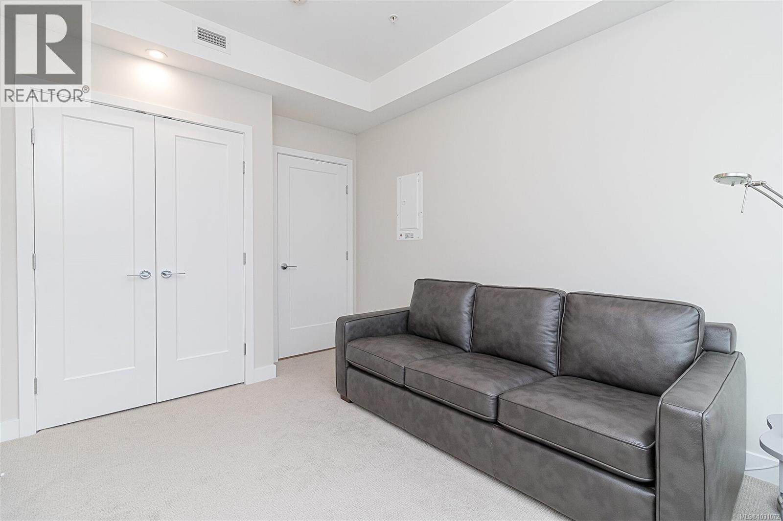 #308 9861 THIRD ST - 22