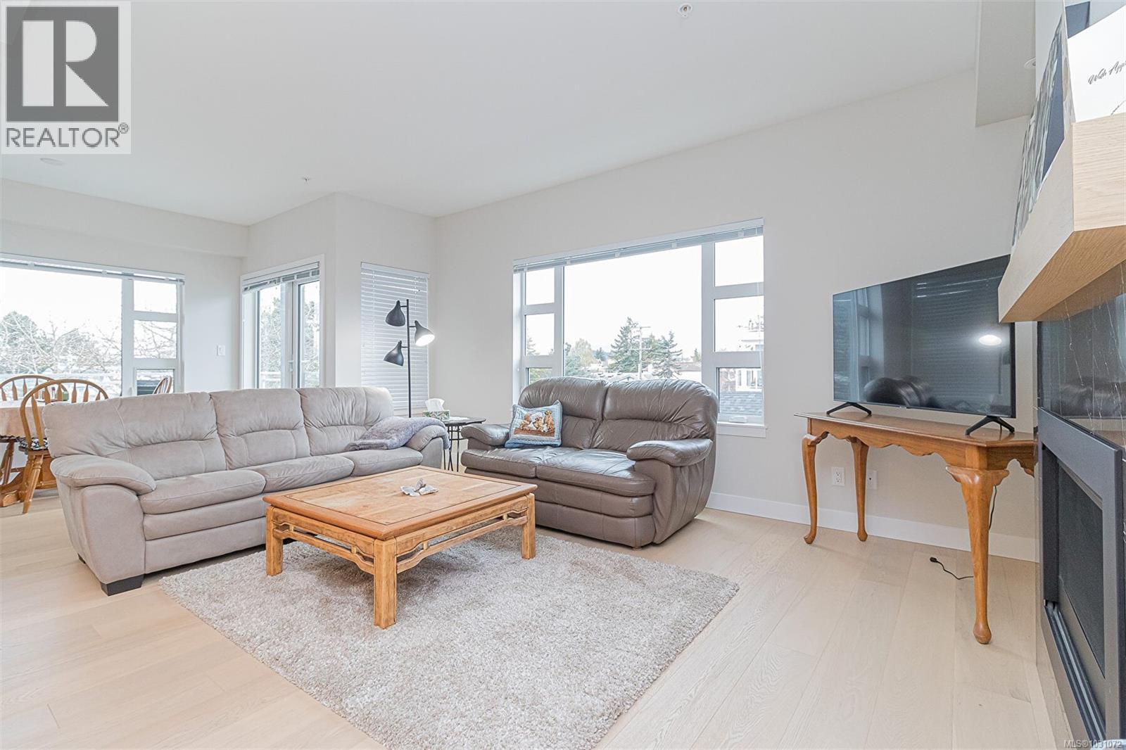 #308 9861 THIRD ST - 4