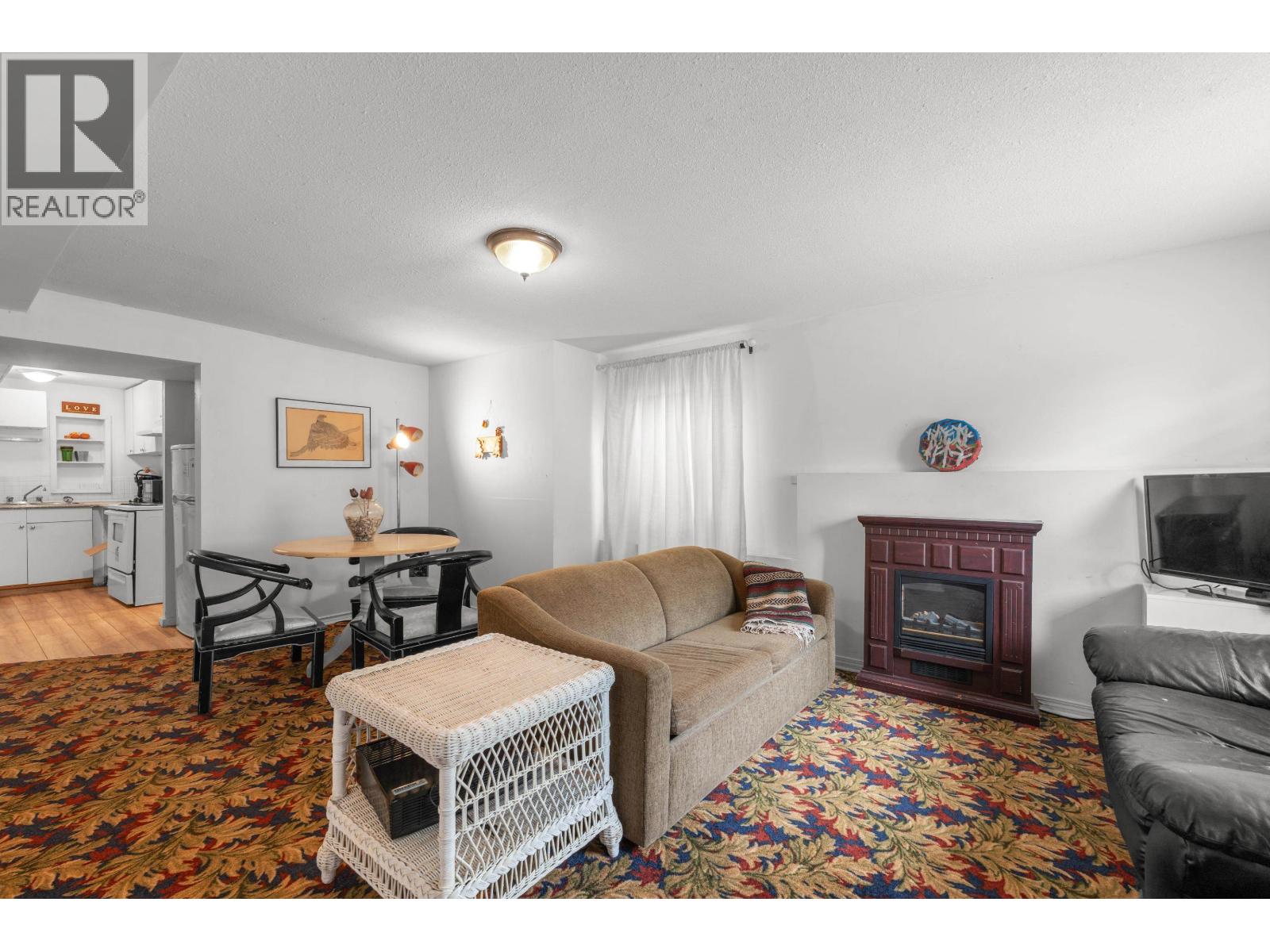 7429 FRASER STREET, Vancouver