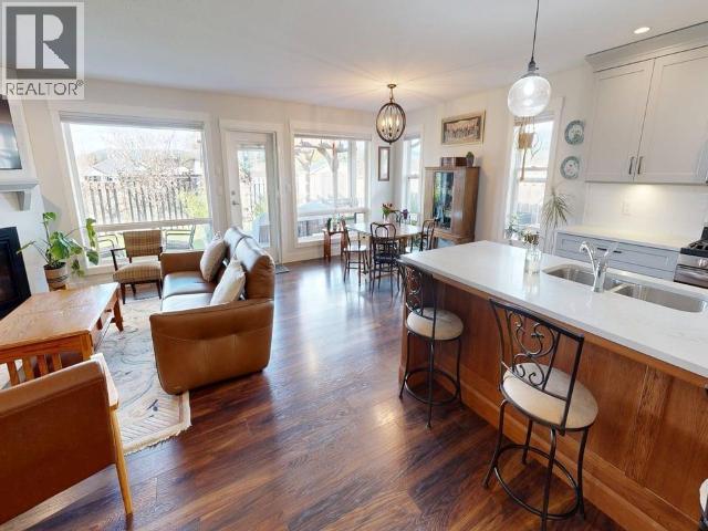 7367 GLACIER STREET - 10