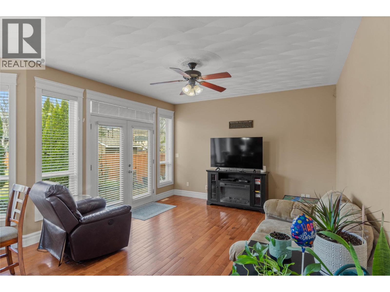  866 ARLINGTON Court, Kamloops