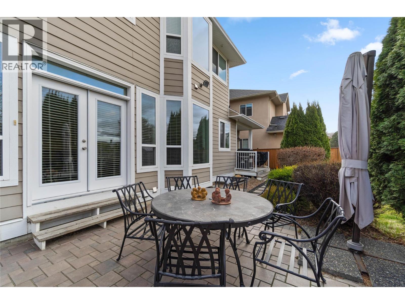  866 ARLINGTON Court, Kamloops