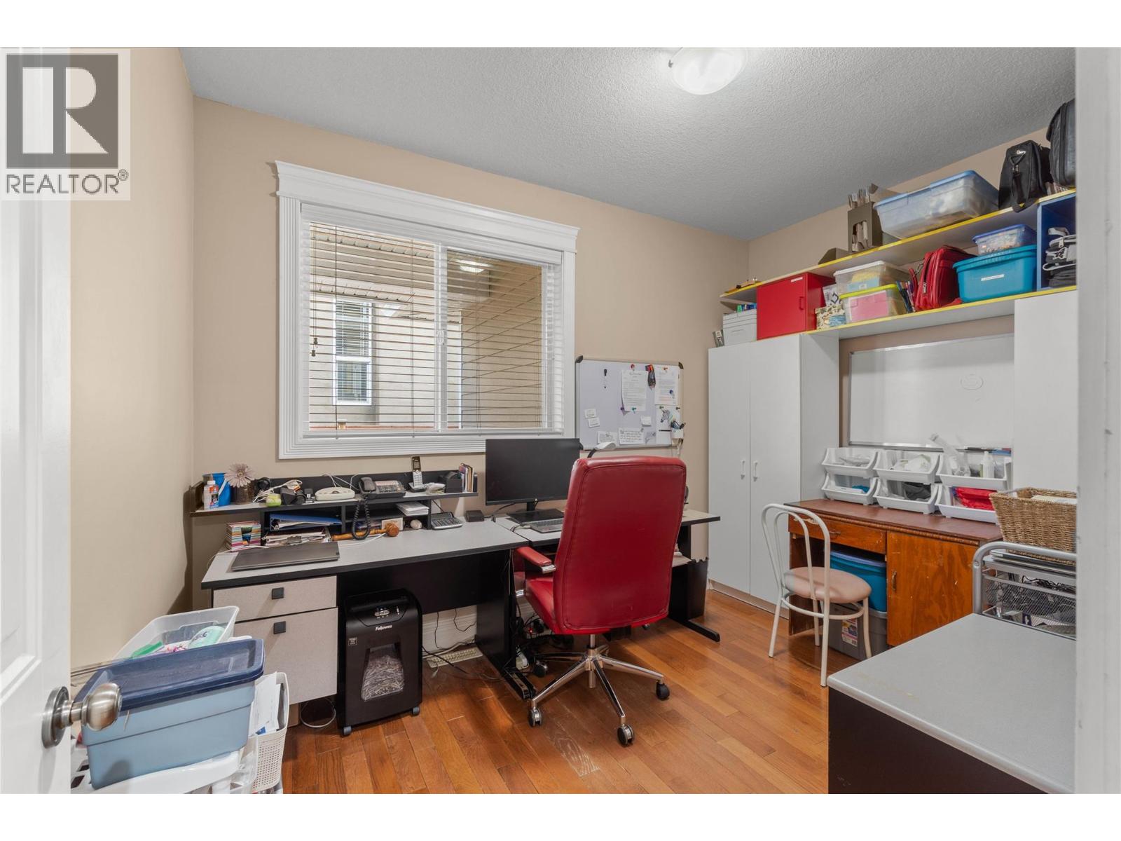  866 ARLINGTON Court, Kamloops