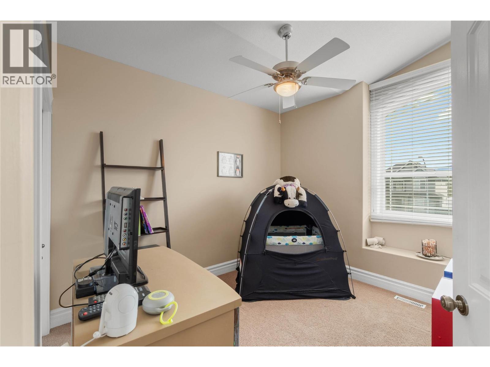  866 ARLINGTON Court, Kamloops