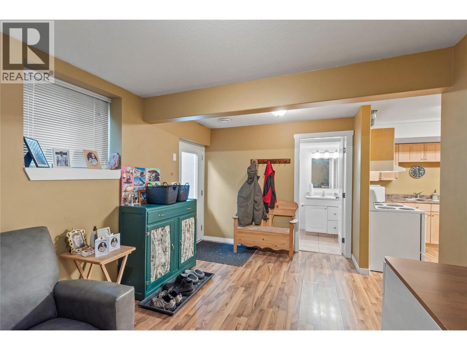  866 ARLINGTON Court, Kamloops