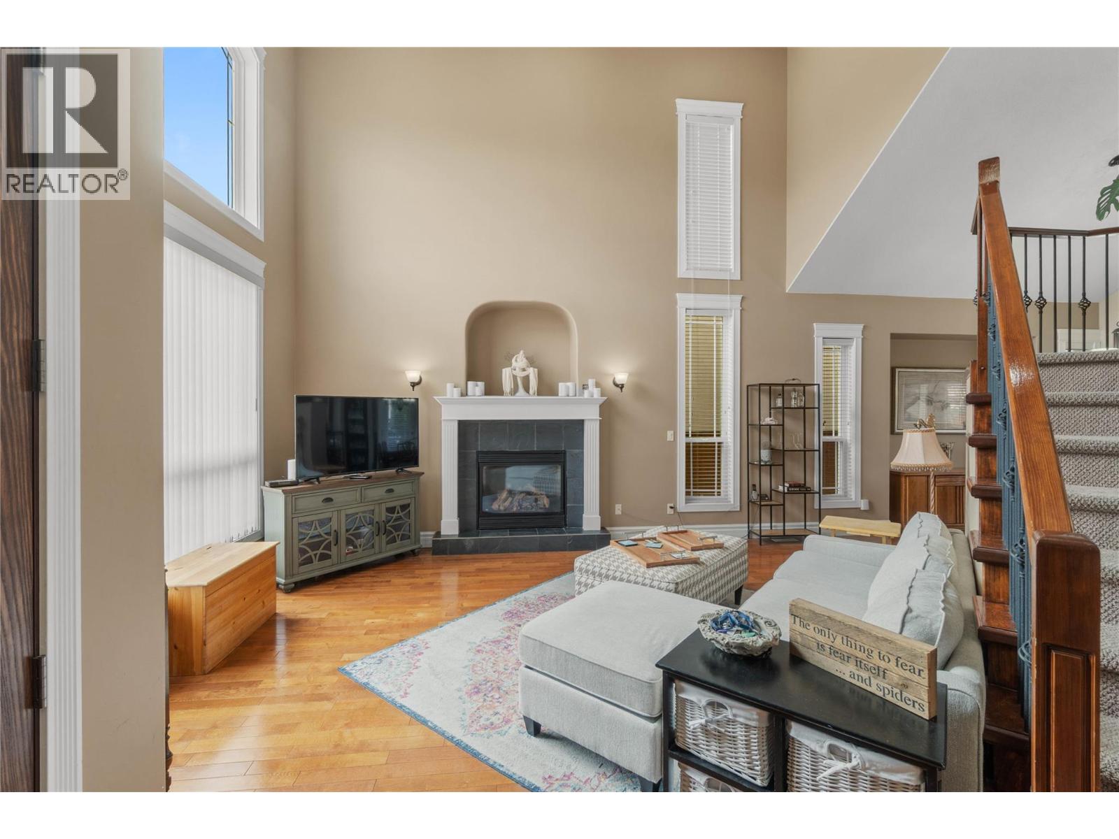  866 ARLINGTON Court, Kamloops