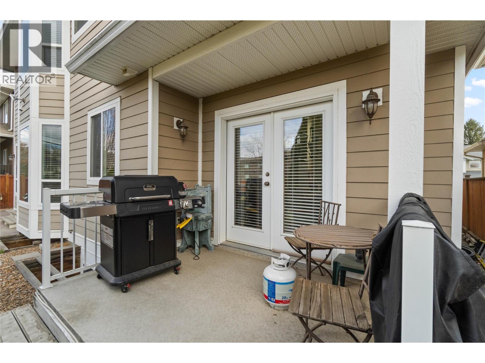  866 ARLINGTON Court, Kamloops