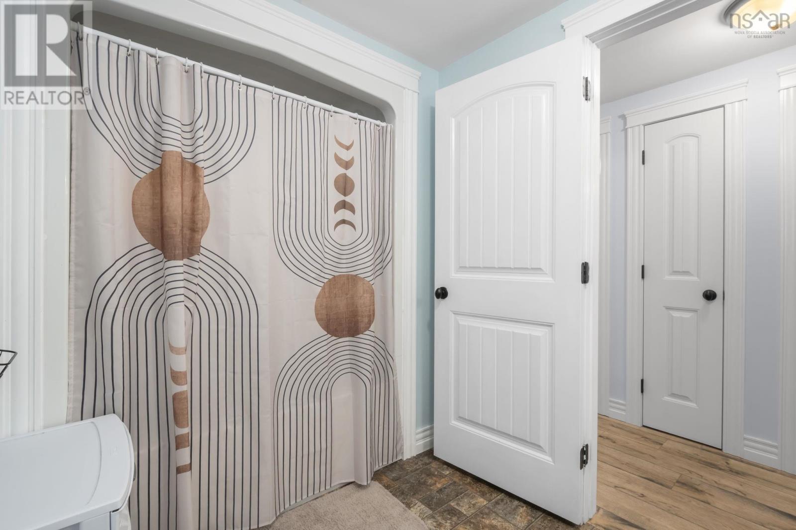 Property 34 of 49 of 5 Tailfeather Court