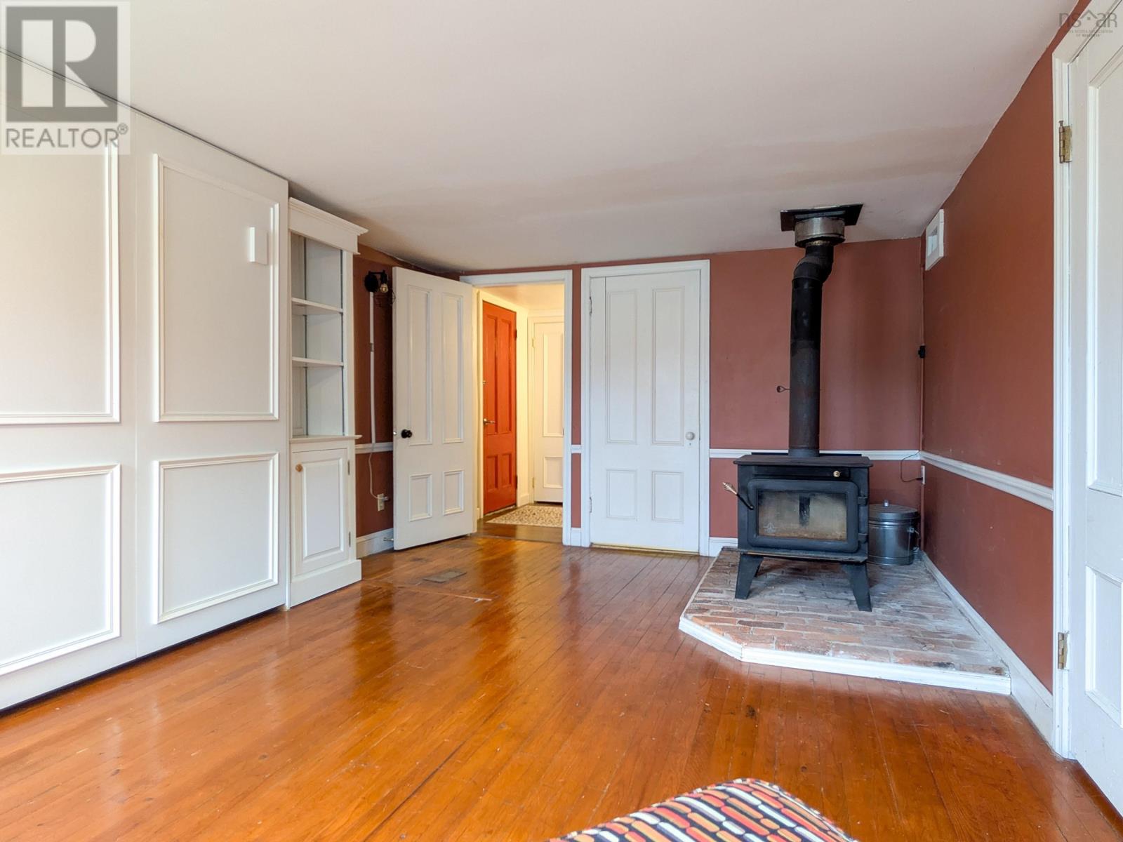 Property 24 of 41 of 414 Granville Street