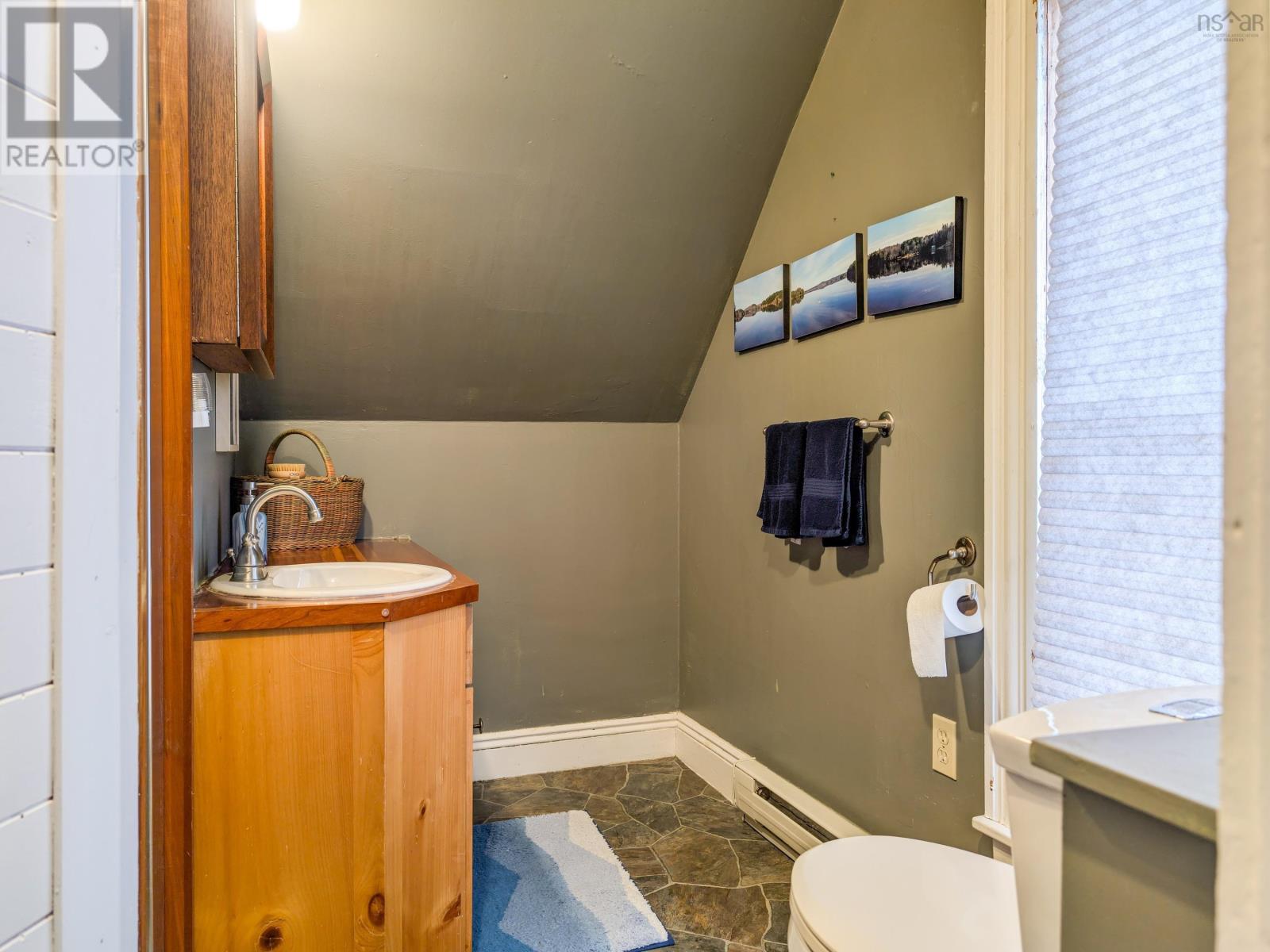 Property 30 of 41 of 414 Granville Street