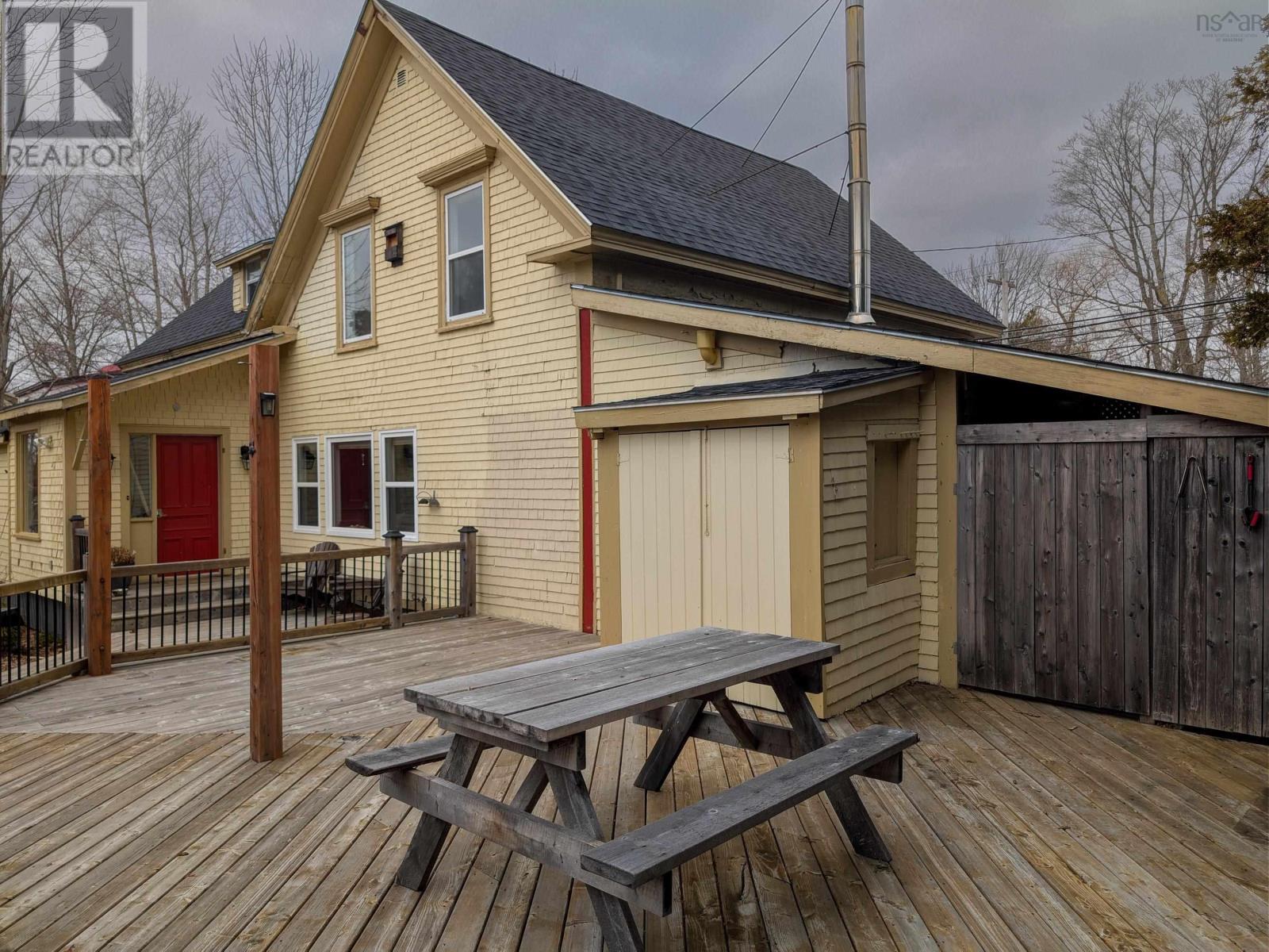 Property 7 of 41 of 414 Granville Street