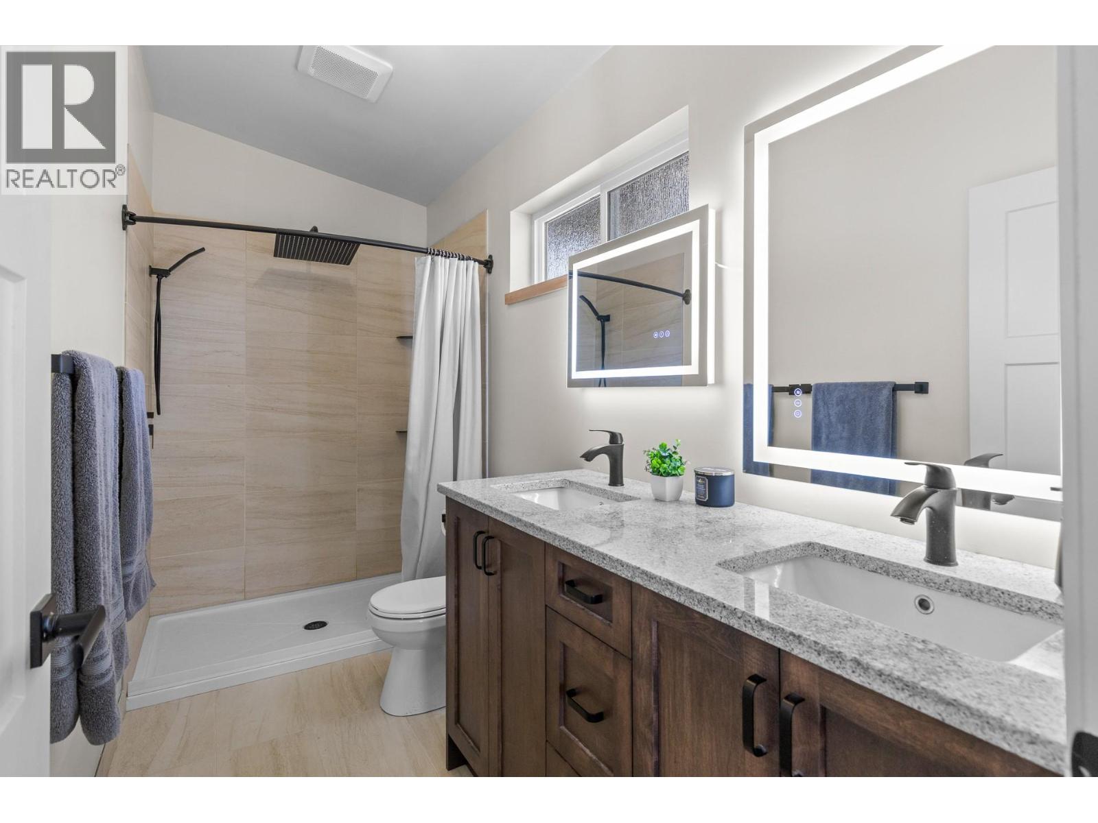 31 Nine Mile Place, Osoyoos