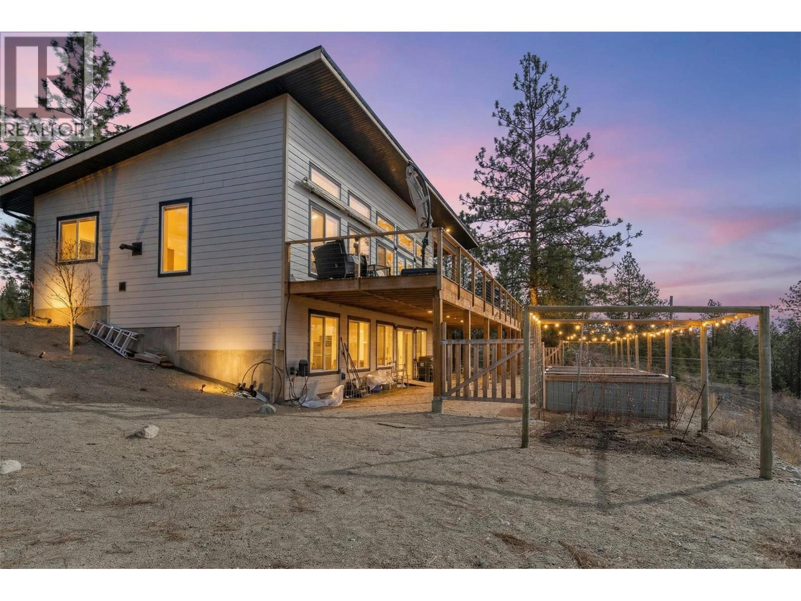 31 Nine Mile Place, Osoyoos