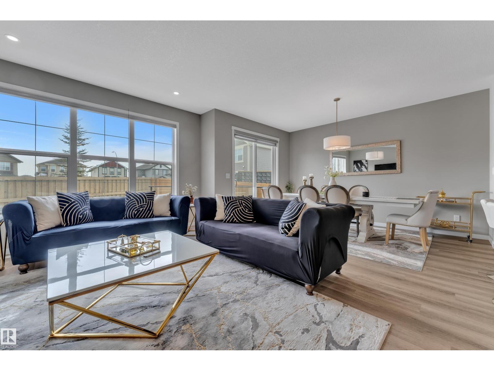 21853 98A AV NW, Edmonton