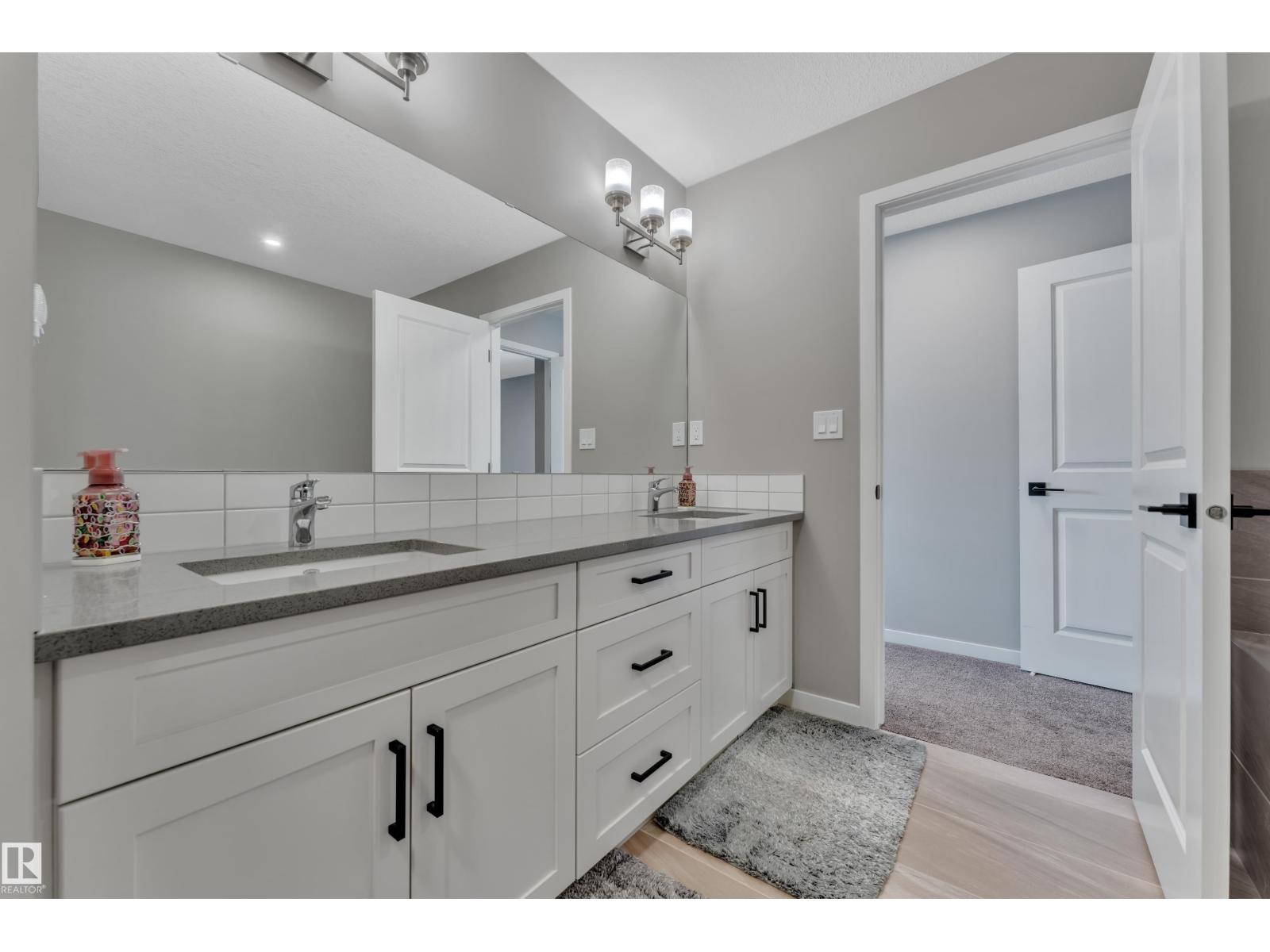 21853 98A AV NW, Edmonton