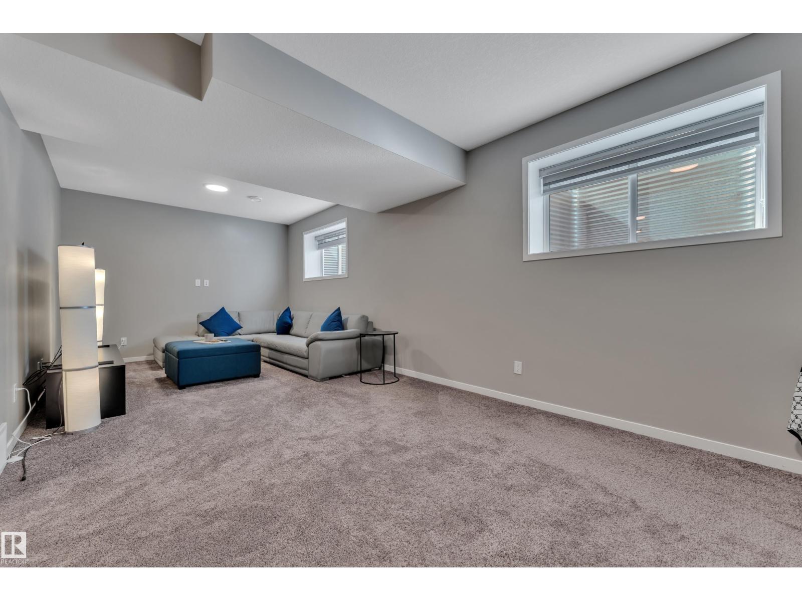 21853 98A AV NW, Edmonton