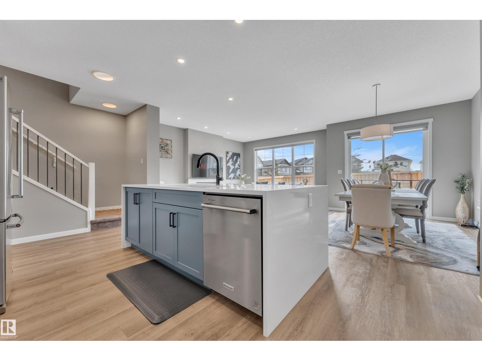 21853 98A AV NW, Edmonton