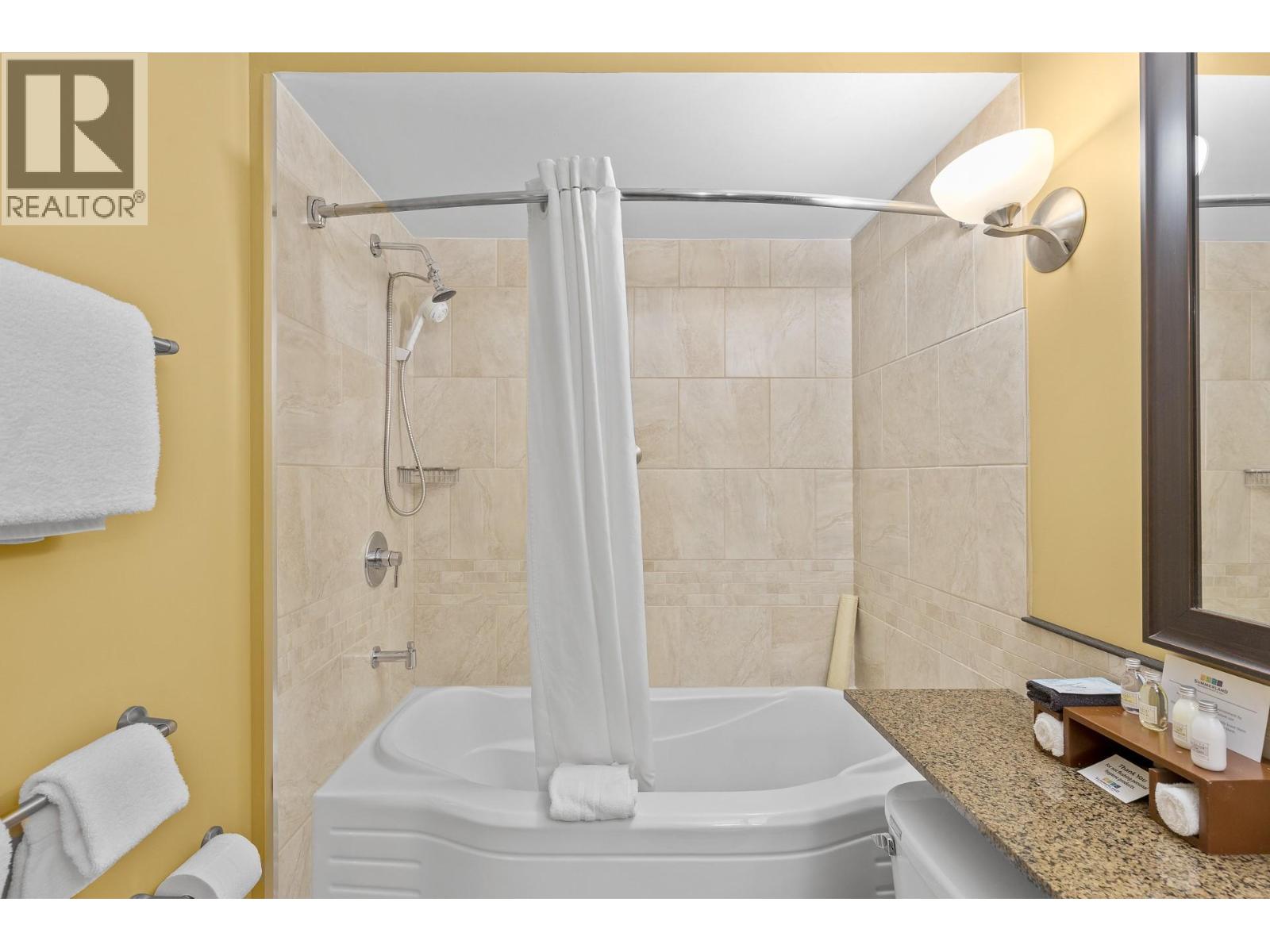 12811 LAKESHORE Drive Unit# 518, Summerland