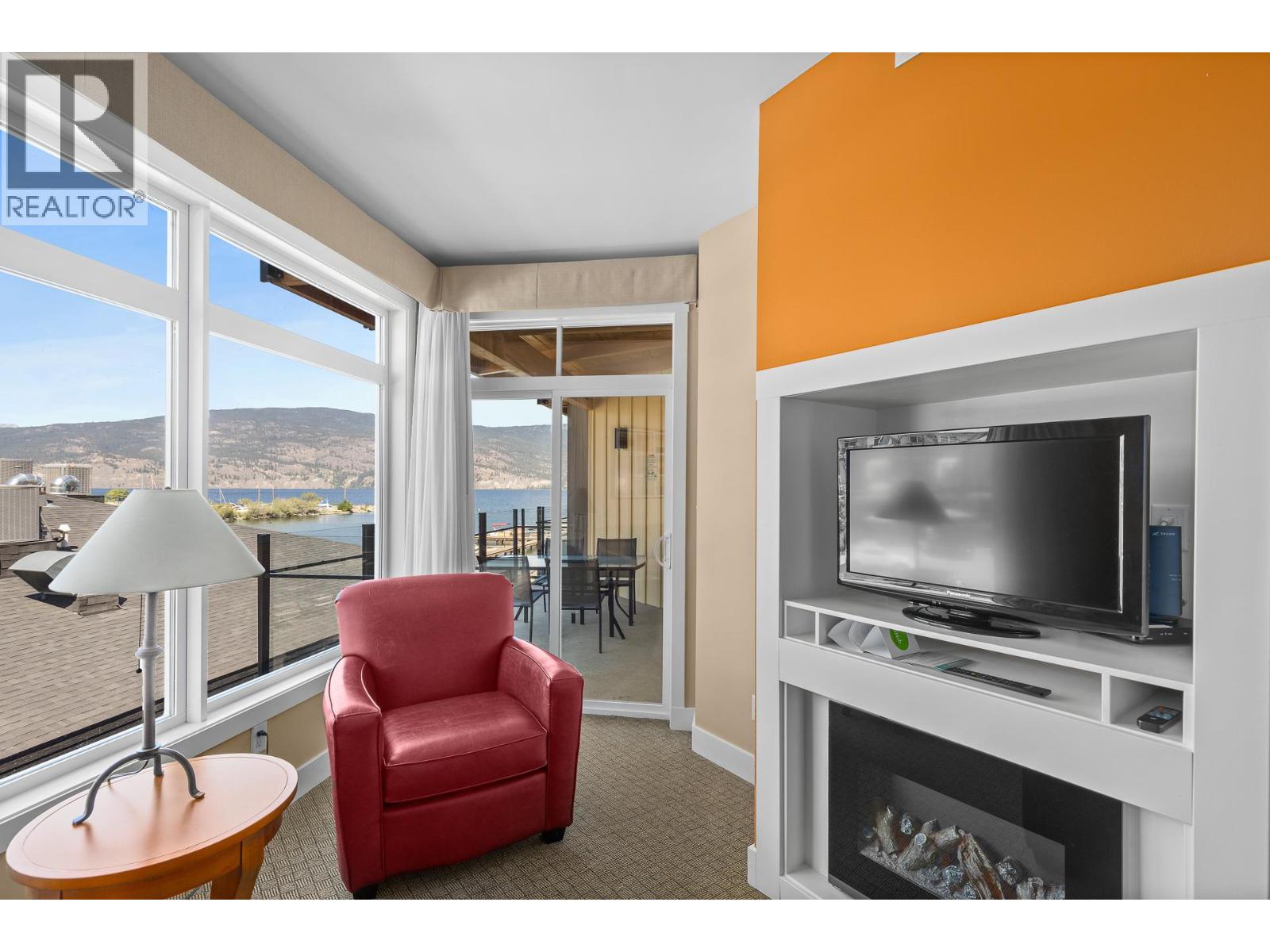 12811 LAKESHORE Drive Unit# 518, Summerland