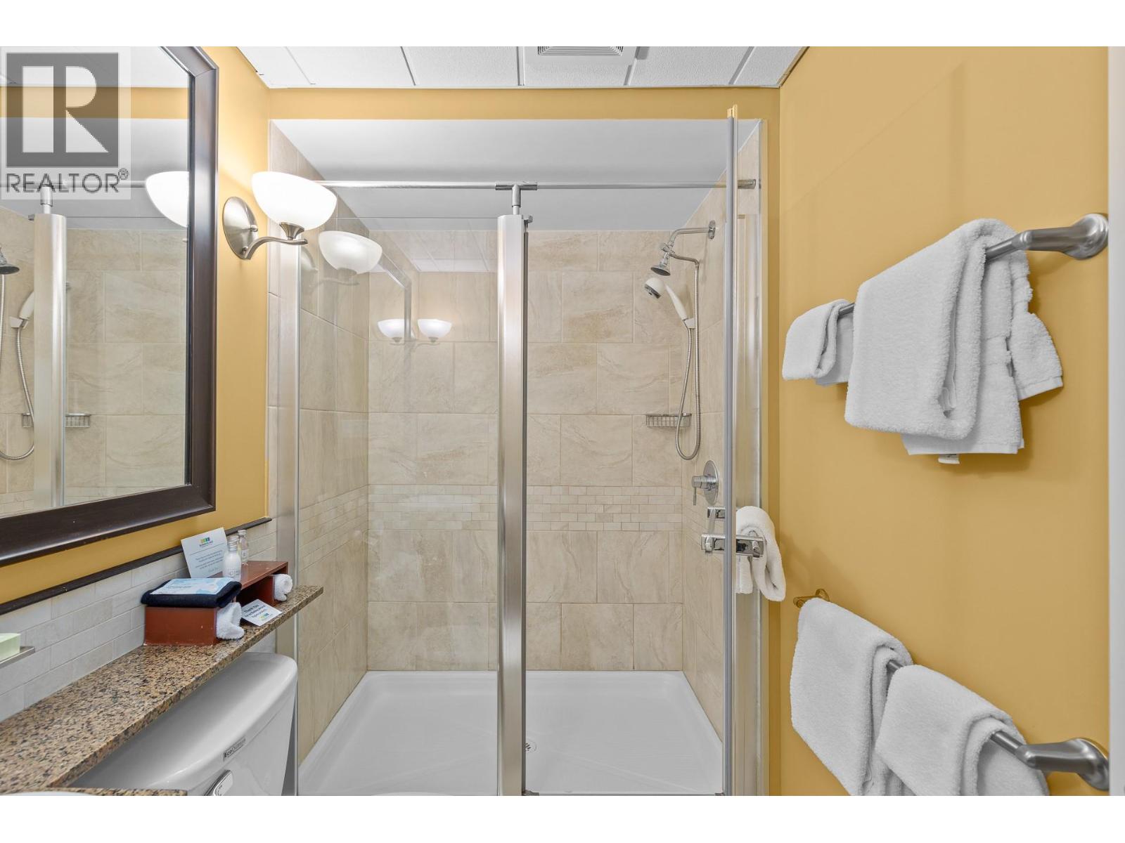 12811 LAKESHORE Drive Unit# 518, Summerland