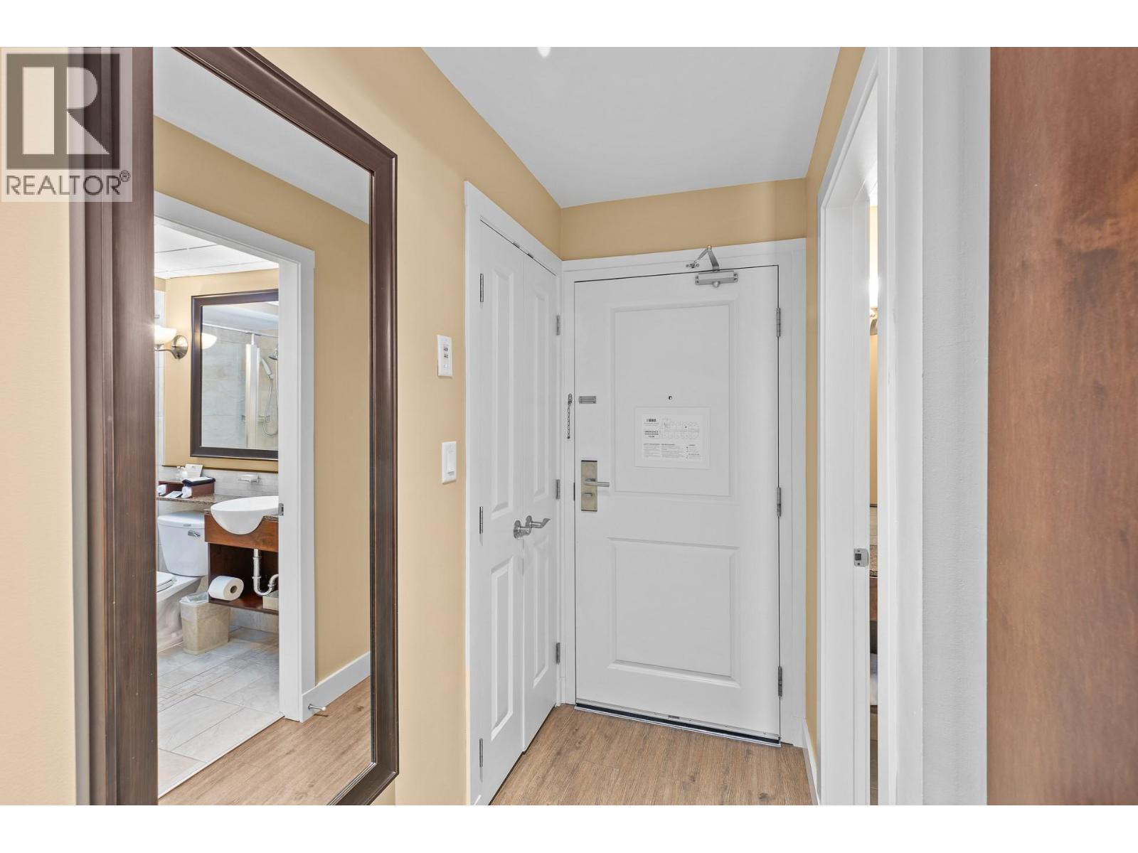 12811 LAKESHORE Drive Unit# 518, Summerland