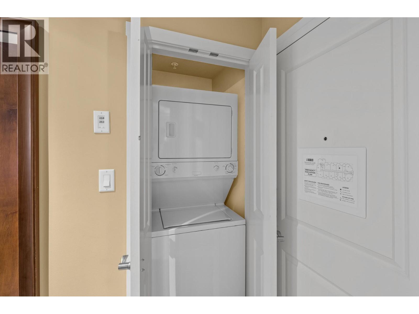 12811 LAKESHORE Drive Unit# 518, Summerland