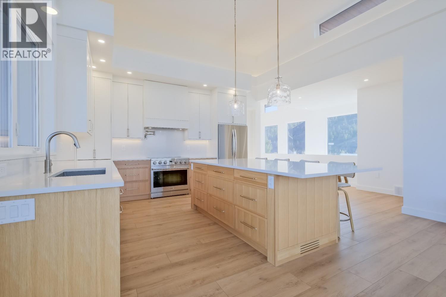 106 3331 EVERGREEN Drive, Penticton