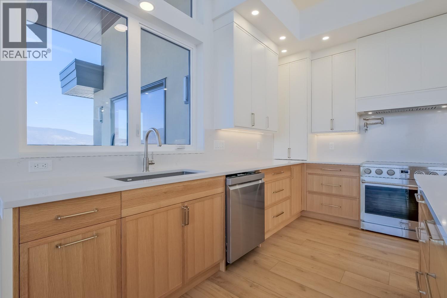 106 3331 EVERGREEN Drive, Penticton