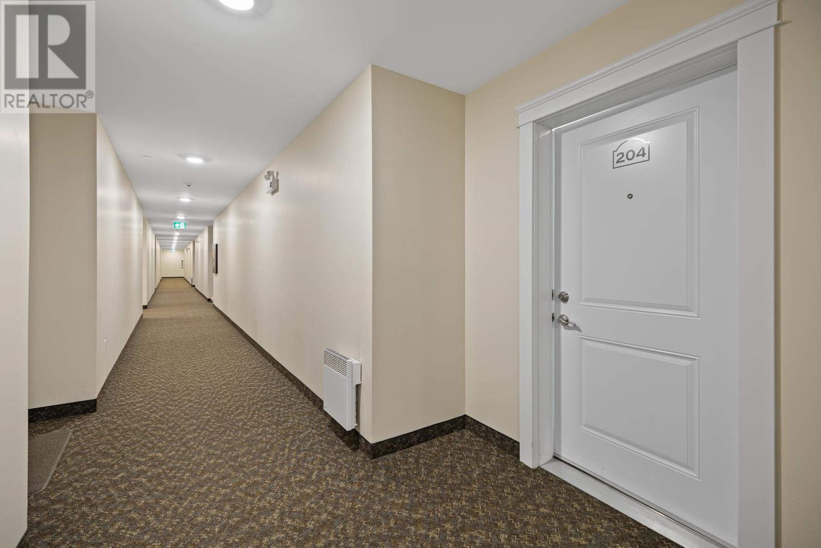 #204 29 STRATFORD ROAD - Image 2