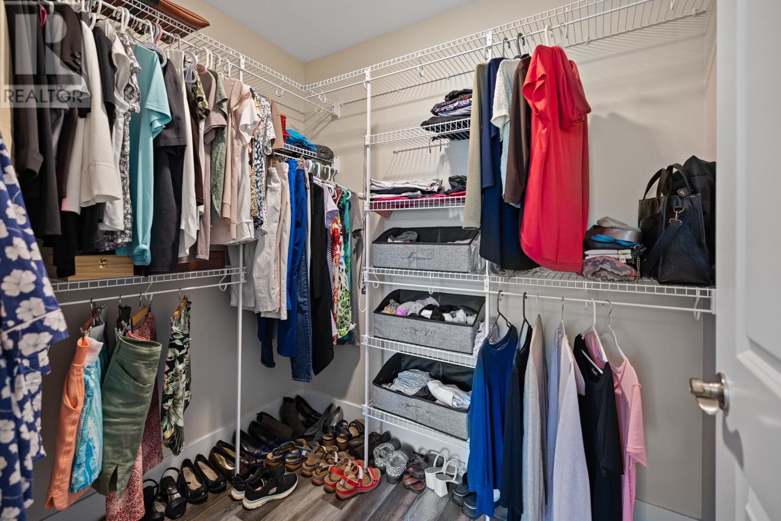 #204 29 STRATFORD ROAD - 26