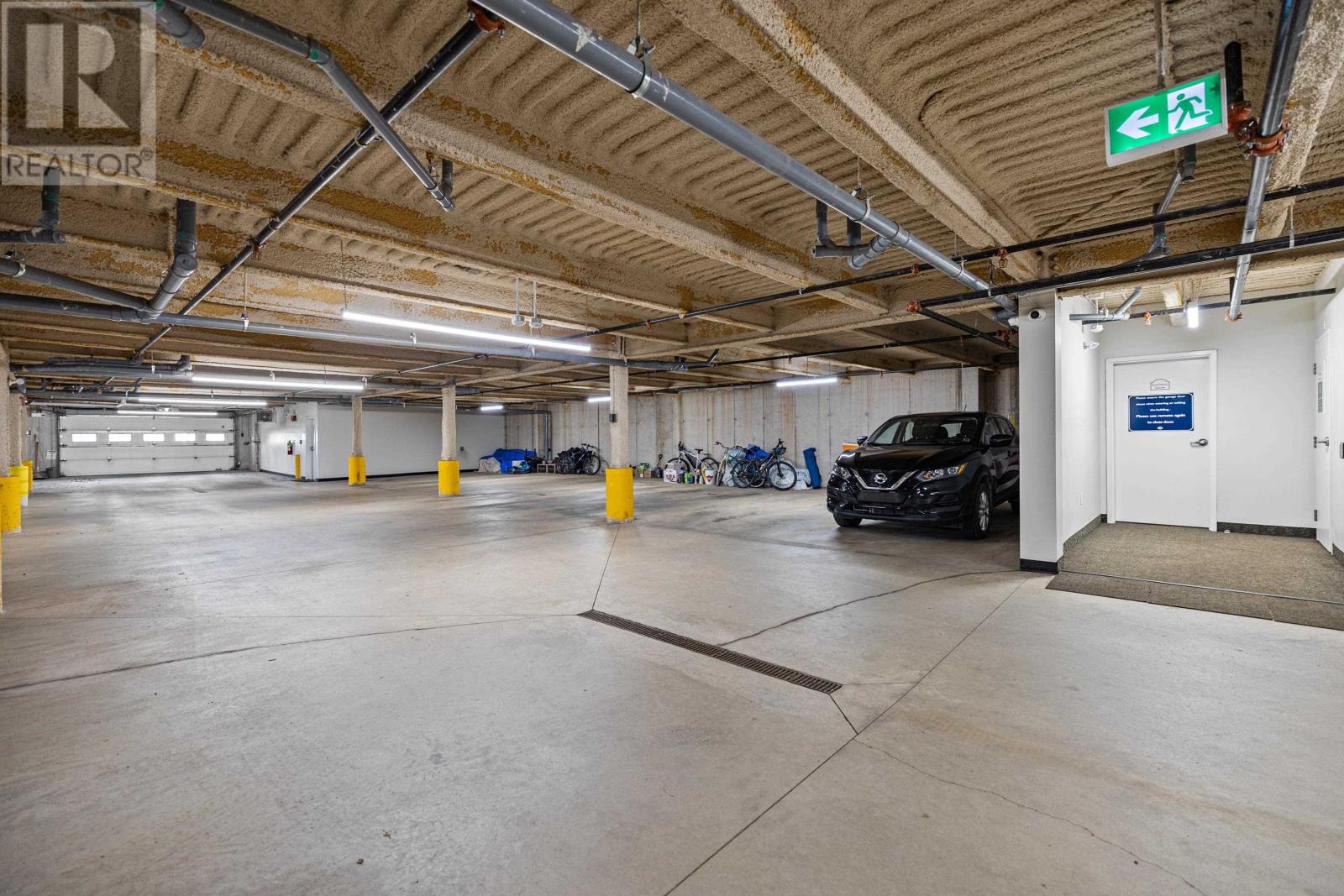 #204 29 STRATFORD ROAD - 28