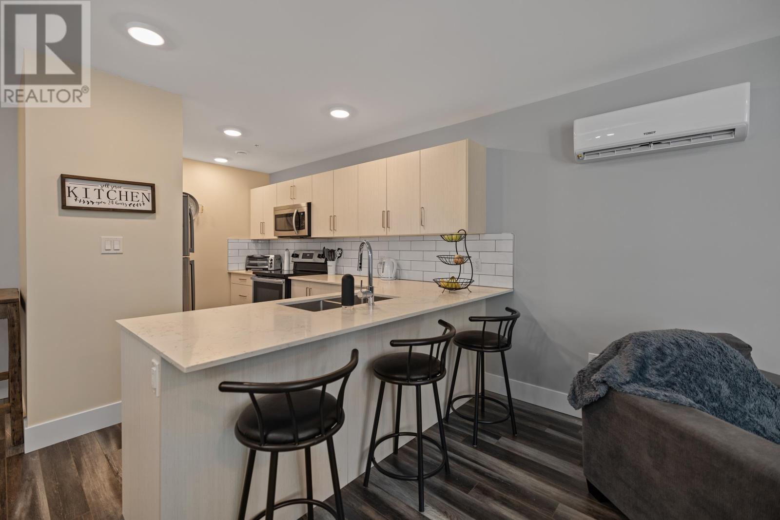 #204 29 STRATFORD ROAD - 5