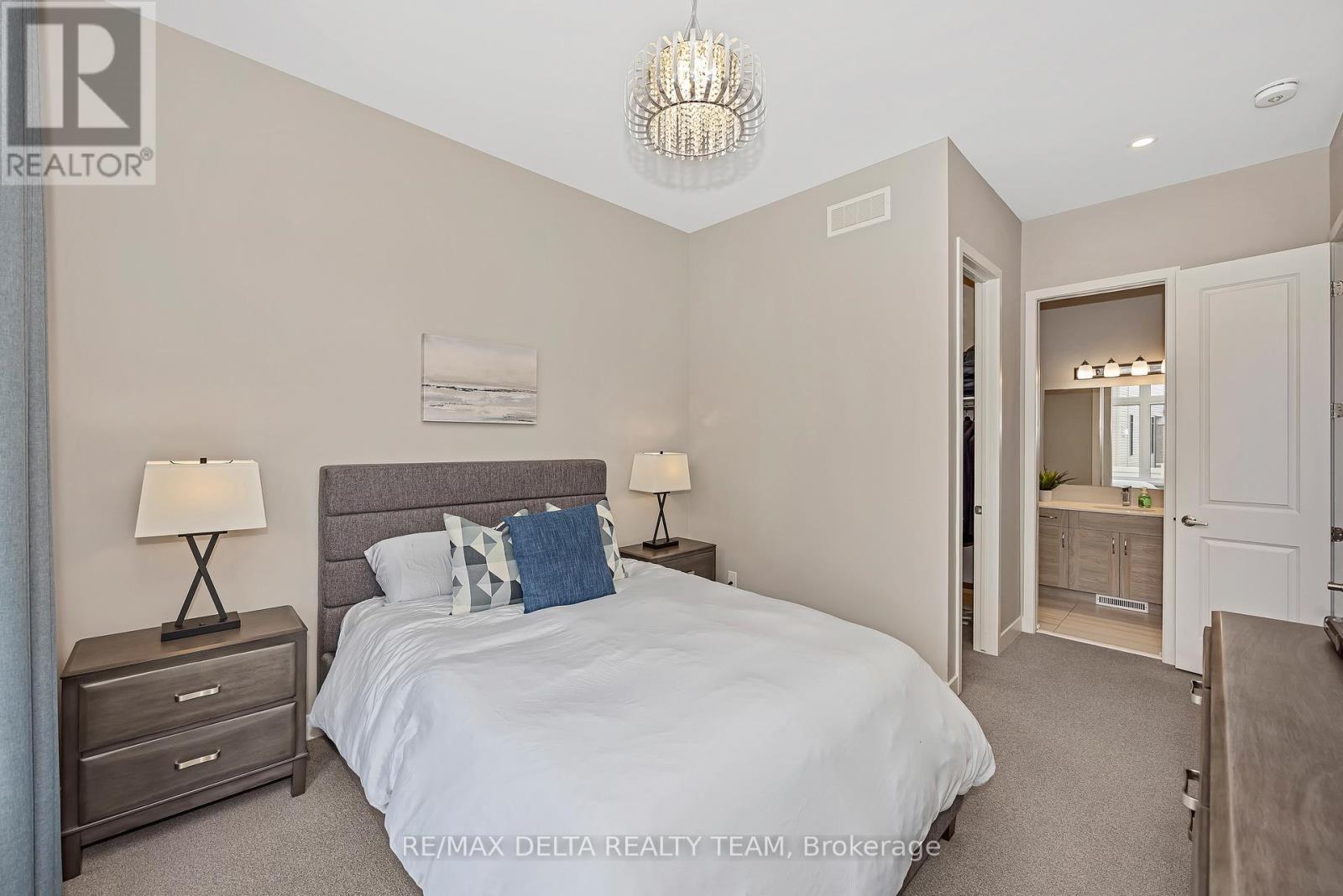 161 BRISTOL CRESCENT - 13