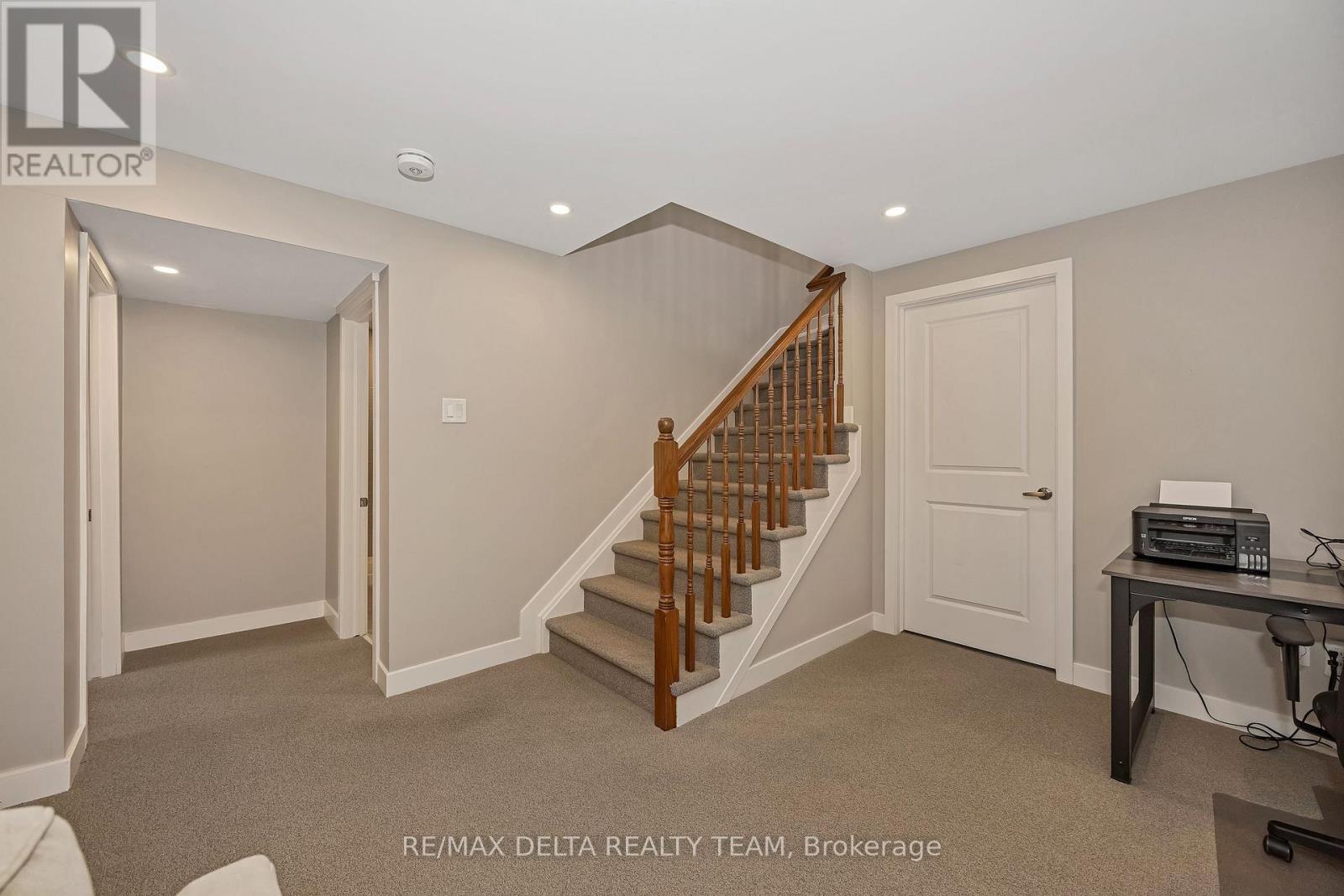 161 BRISTOL CRESCENT - 21